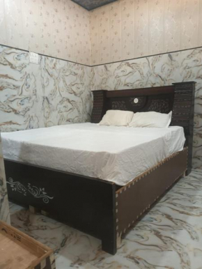 G D Guest House By GRB